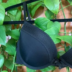 Black Laura Ashley Bra